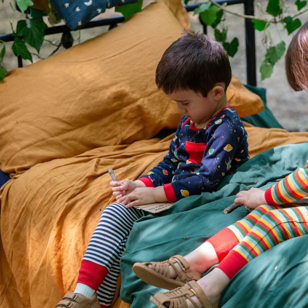 Outer Space Organic T-Shirt & Jogger Playset