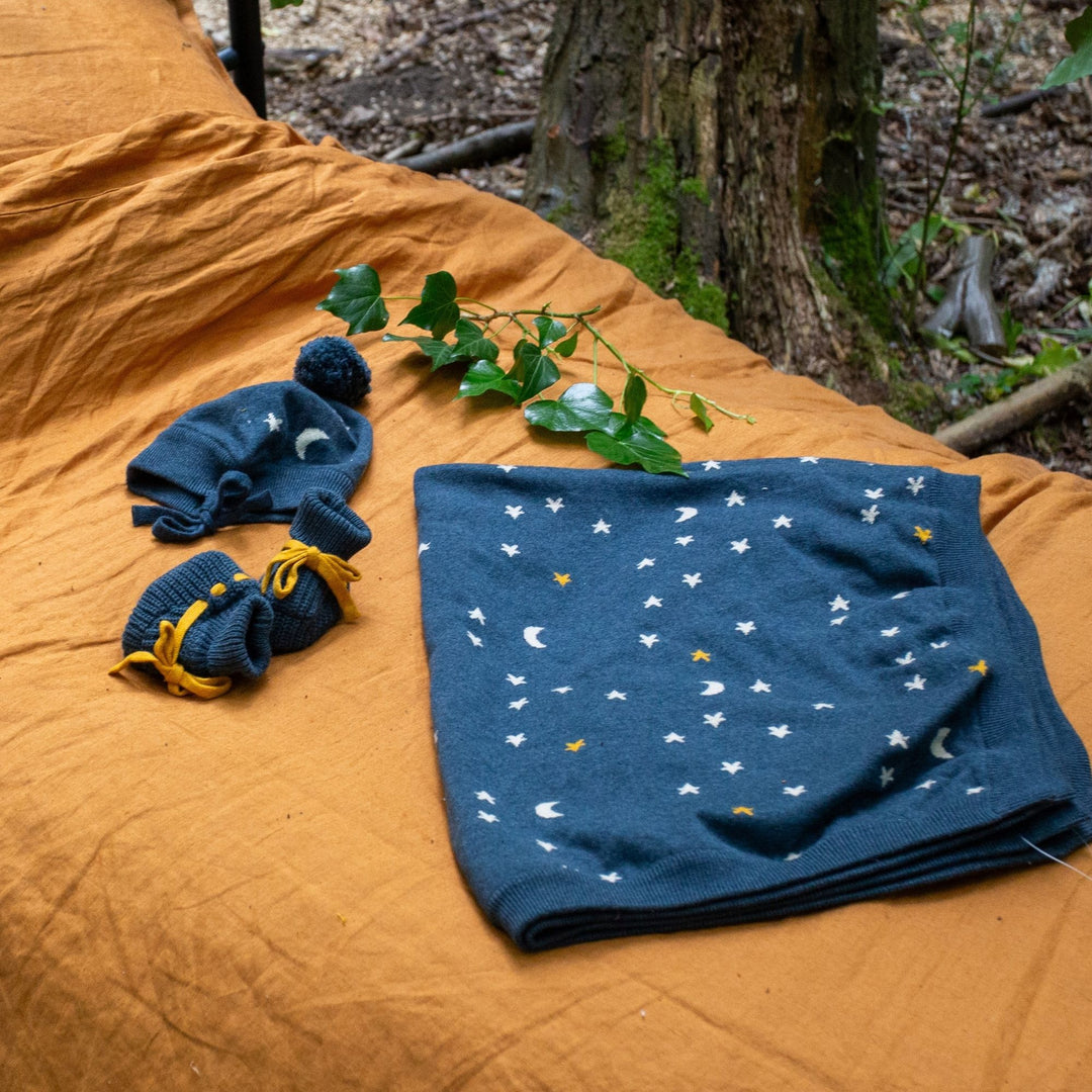 Golden Stars Knitted Hat & Baby Booties Set