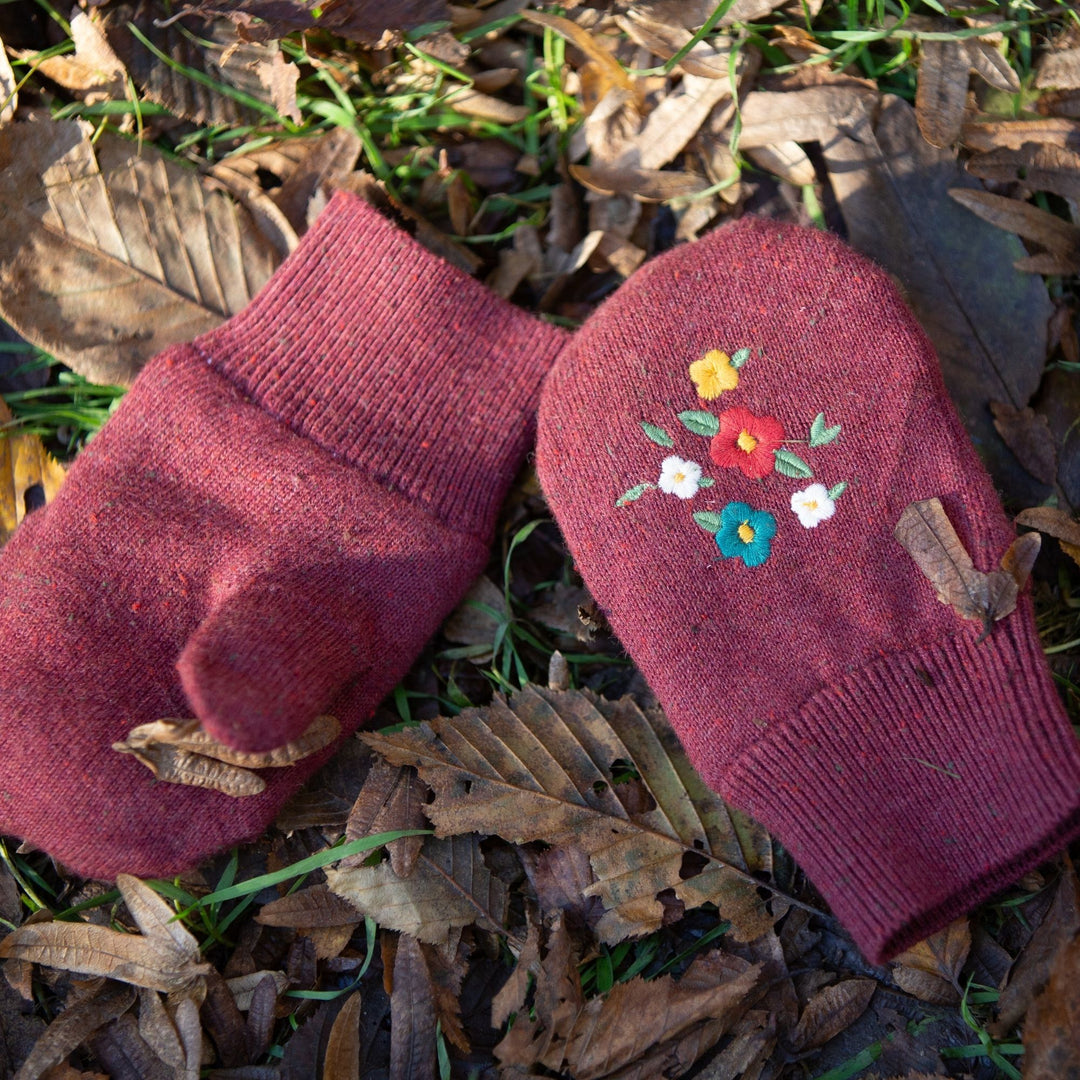 Hazelnut Embroidered Knitted Mittens