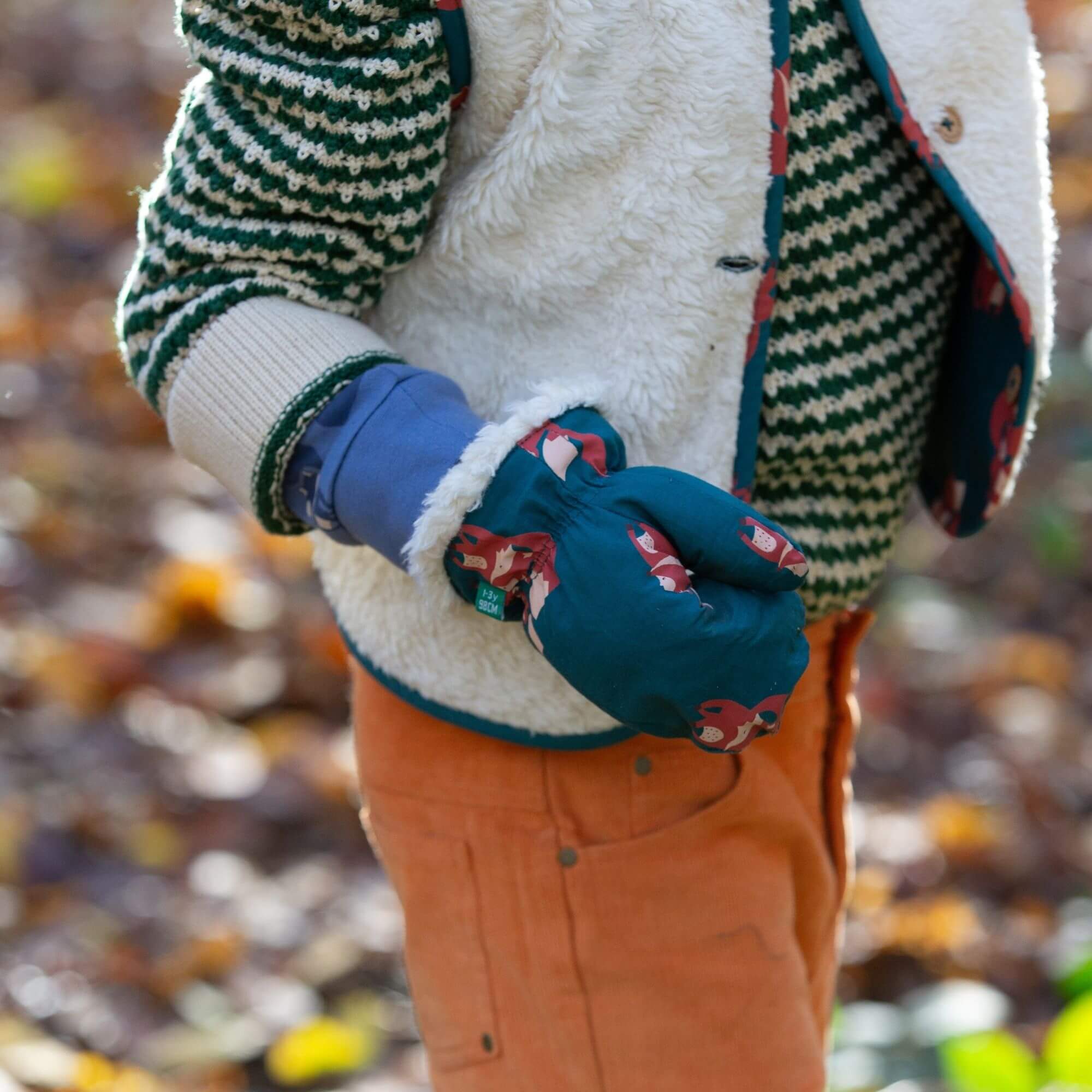 Red Foxes Sherpa Lined Mittens