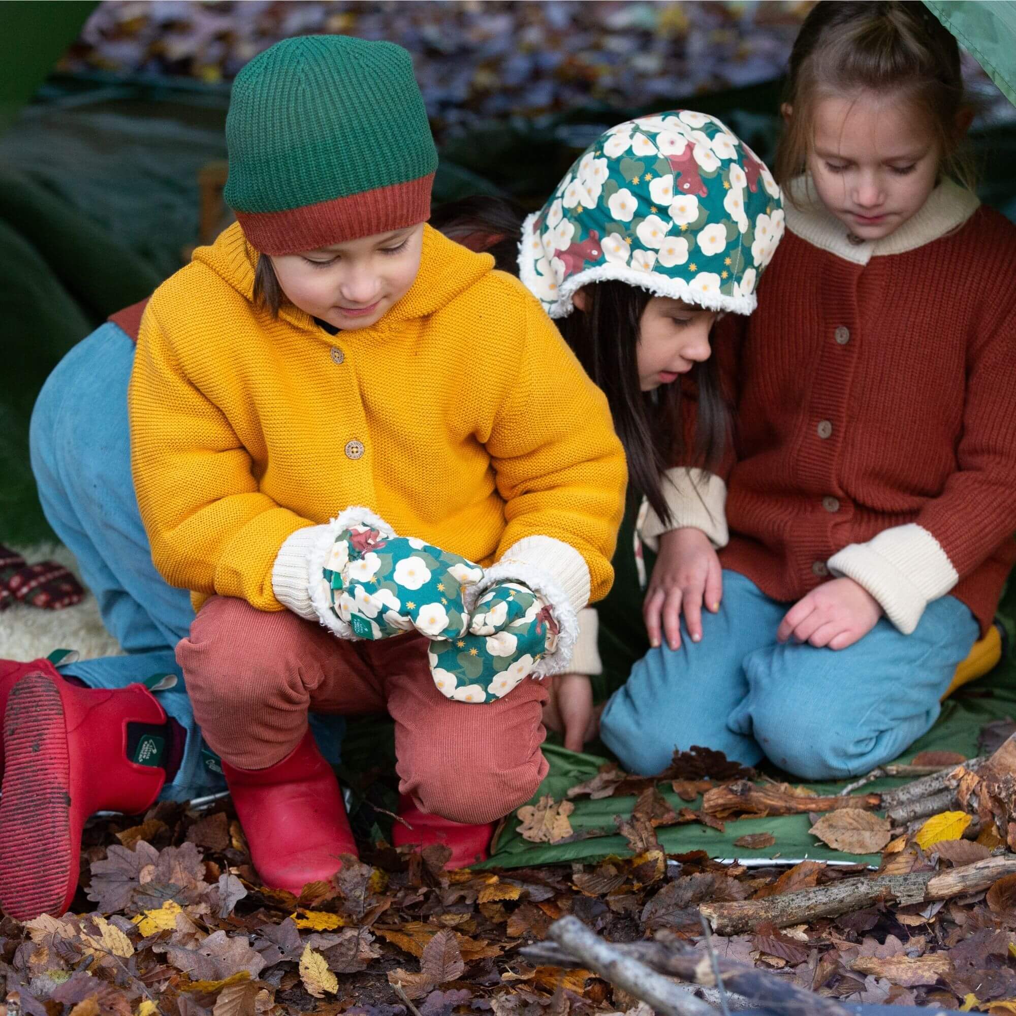 Hedgerow Sherpa Lined Mittens