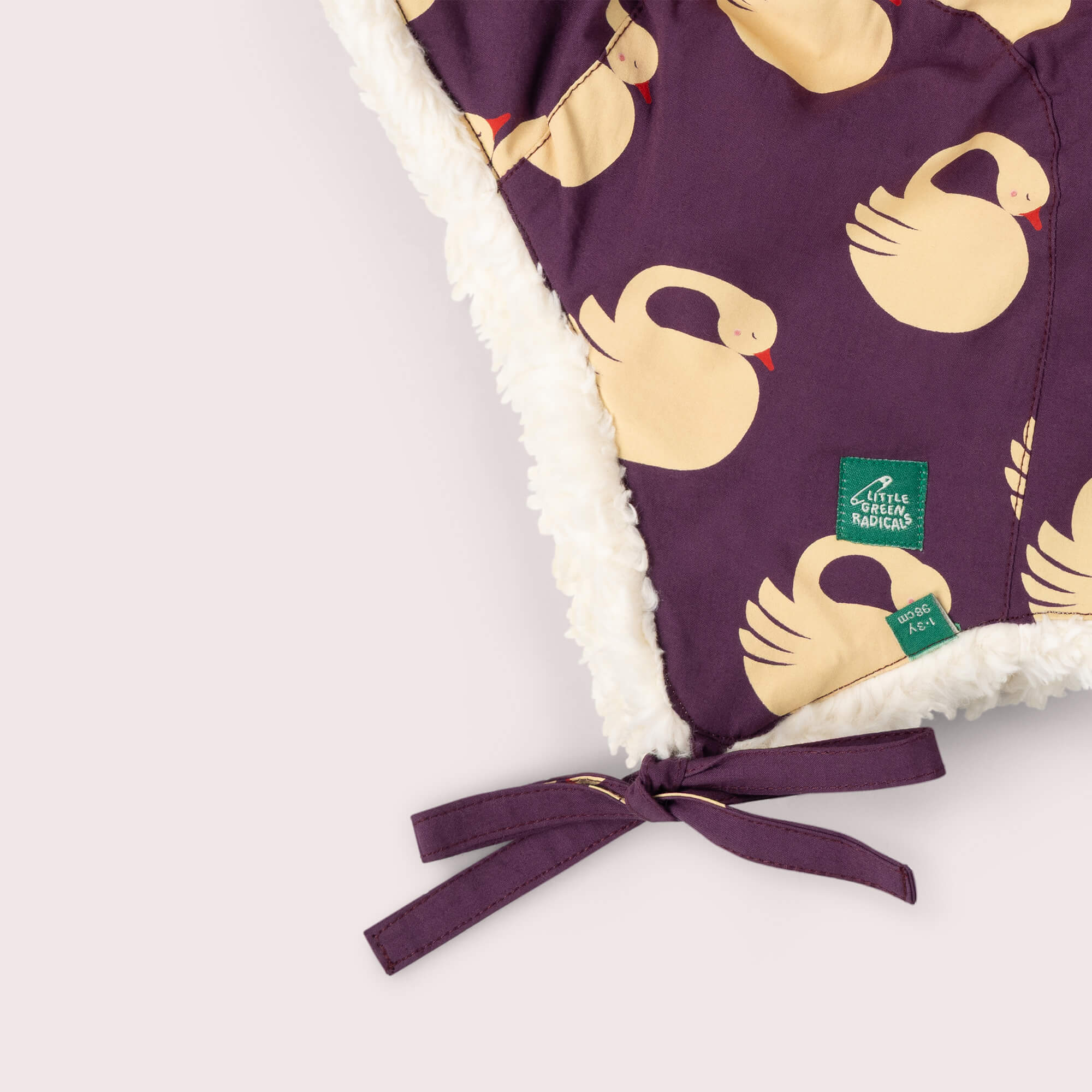 Sleeping Swans Sherpa Lined Hat Purple / 5-8y