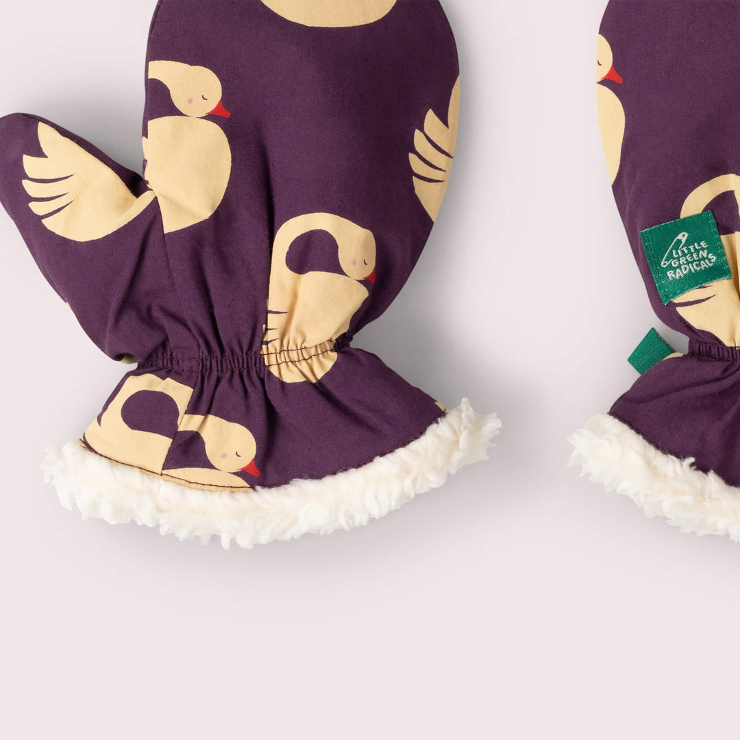 Sleeping Swans Sherpa Lined Mittens Purple / 5-8y