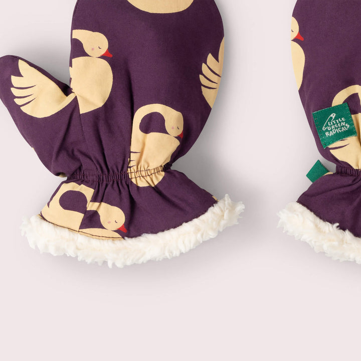 Sleeping Swans Sherpa Lined Mittens Purple / 5-8y