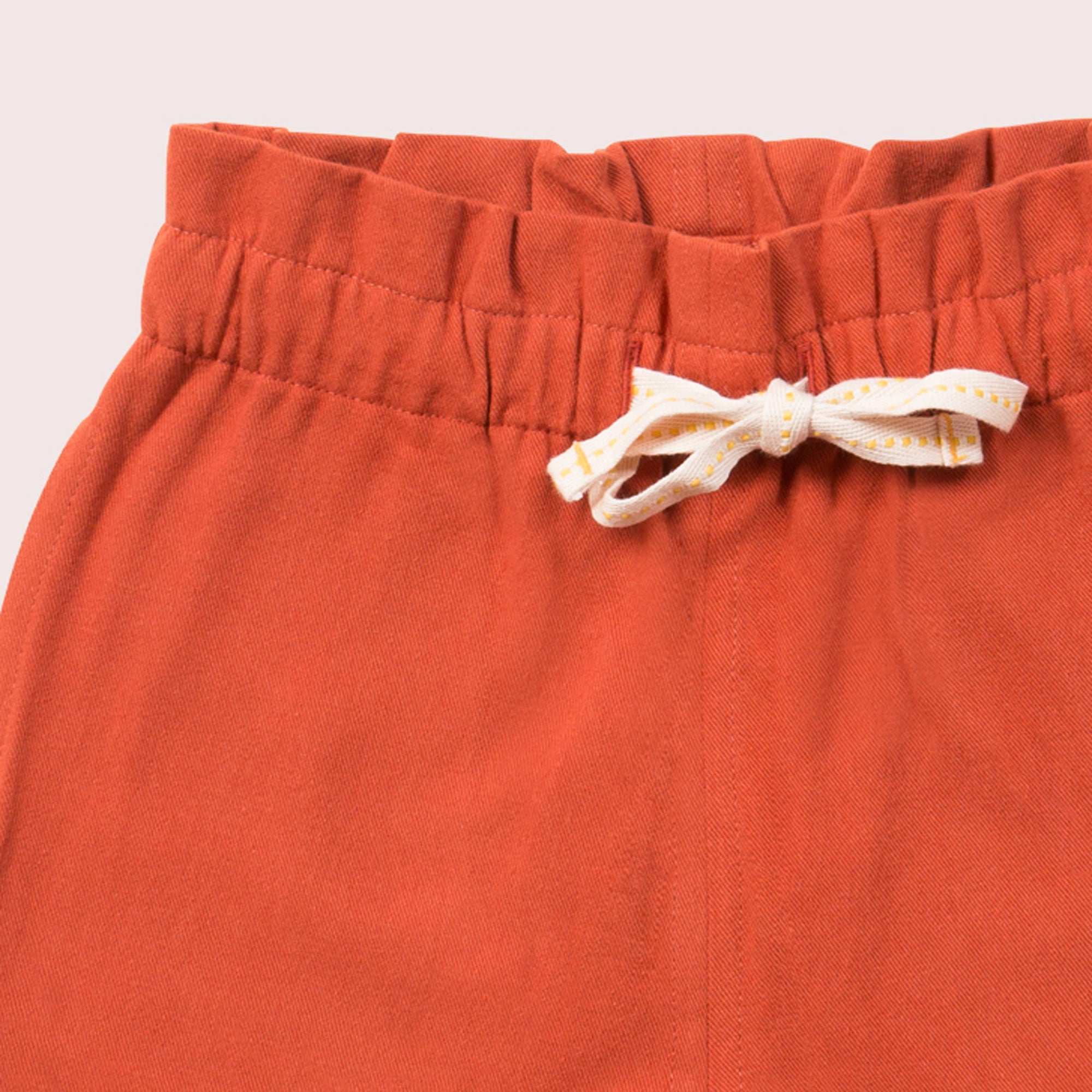 Soft Red By The Sea Twill Shorts (S24)