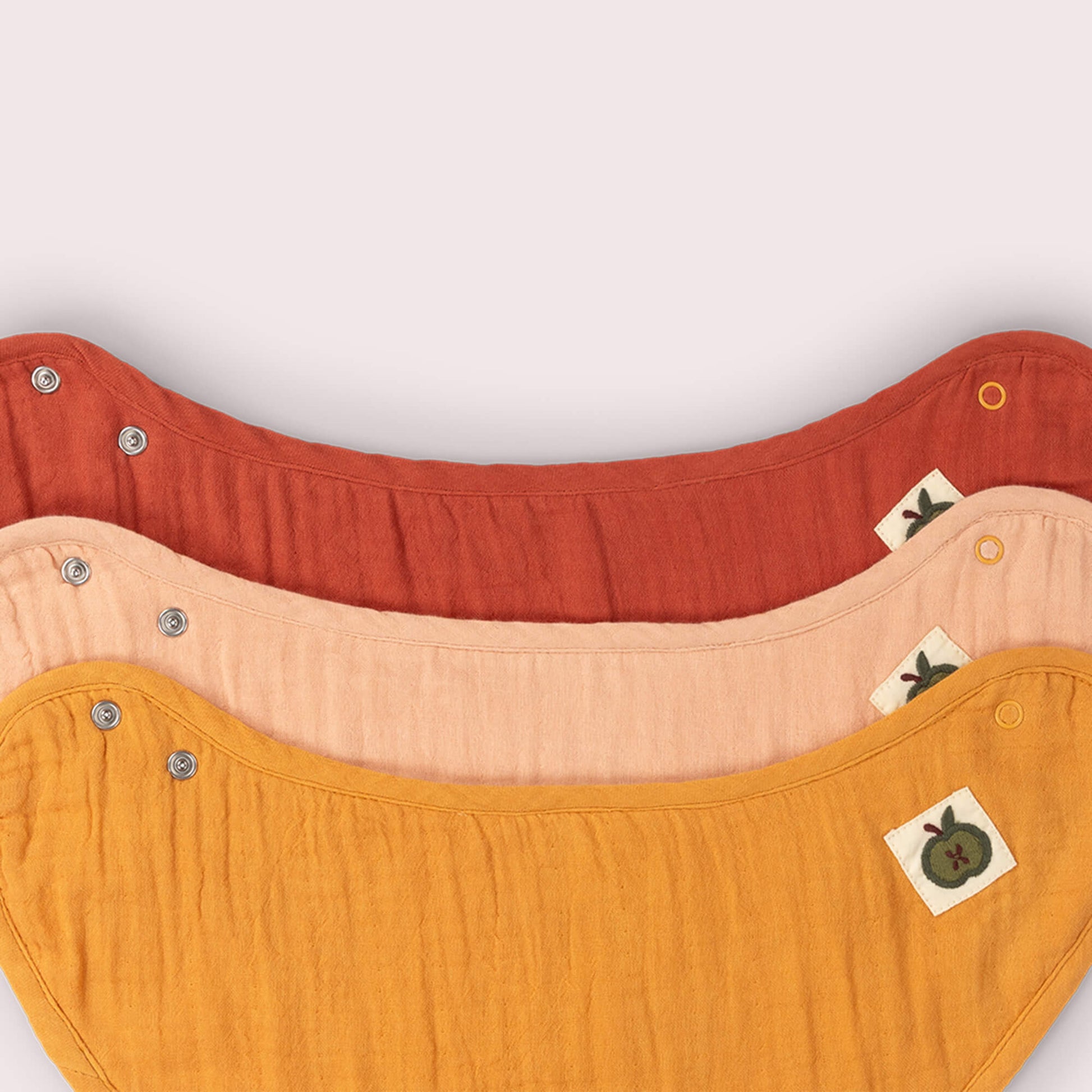 Coral Pink Organic Muslin Bib Set MULTI / one size