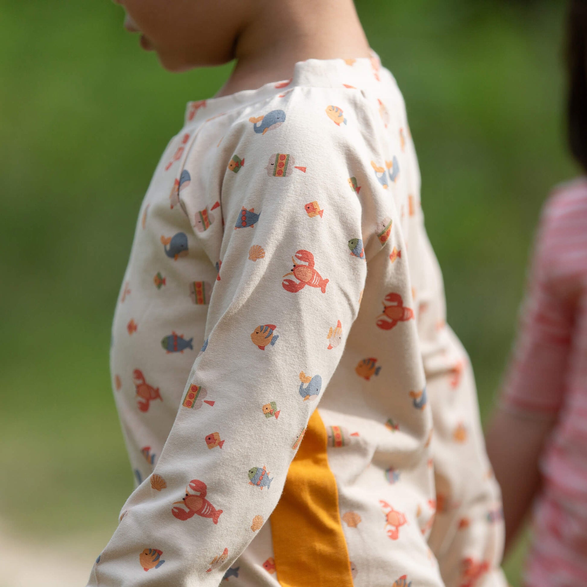 Underwater UPF 50 Sunsafe Long Sleeve Rash Vest Cream / 7-8y