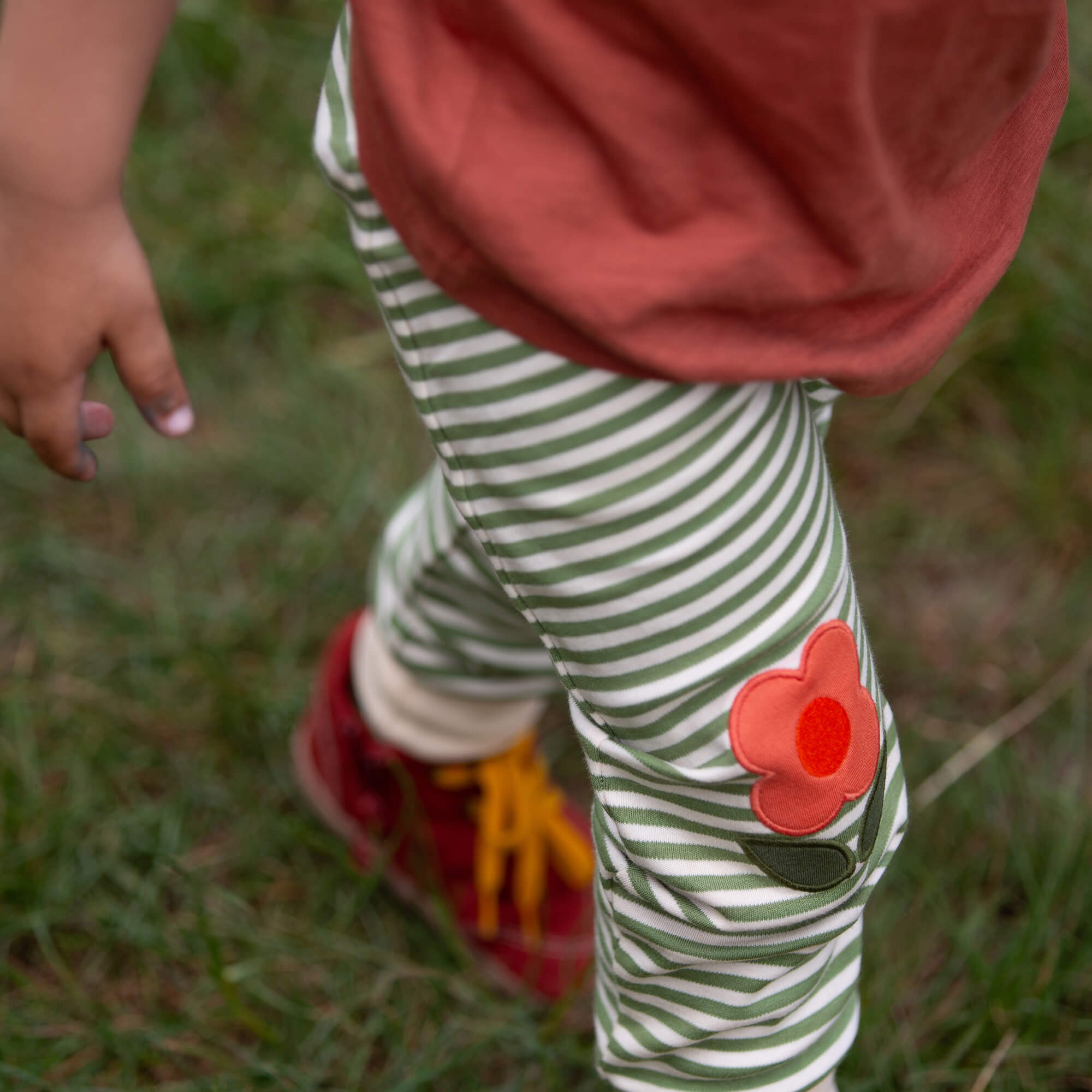 Tigerlily Flowers Knee Patch Striped Joggers Green / 5-6y