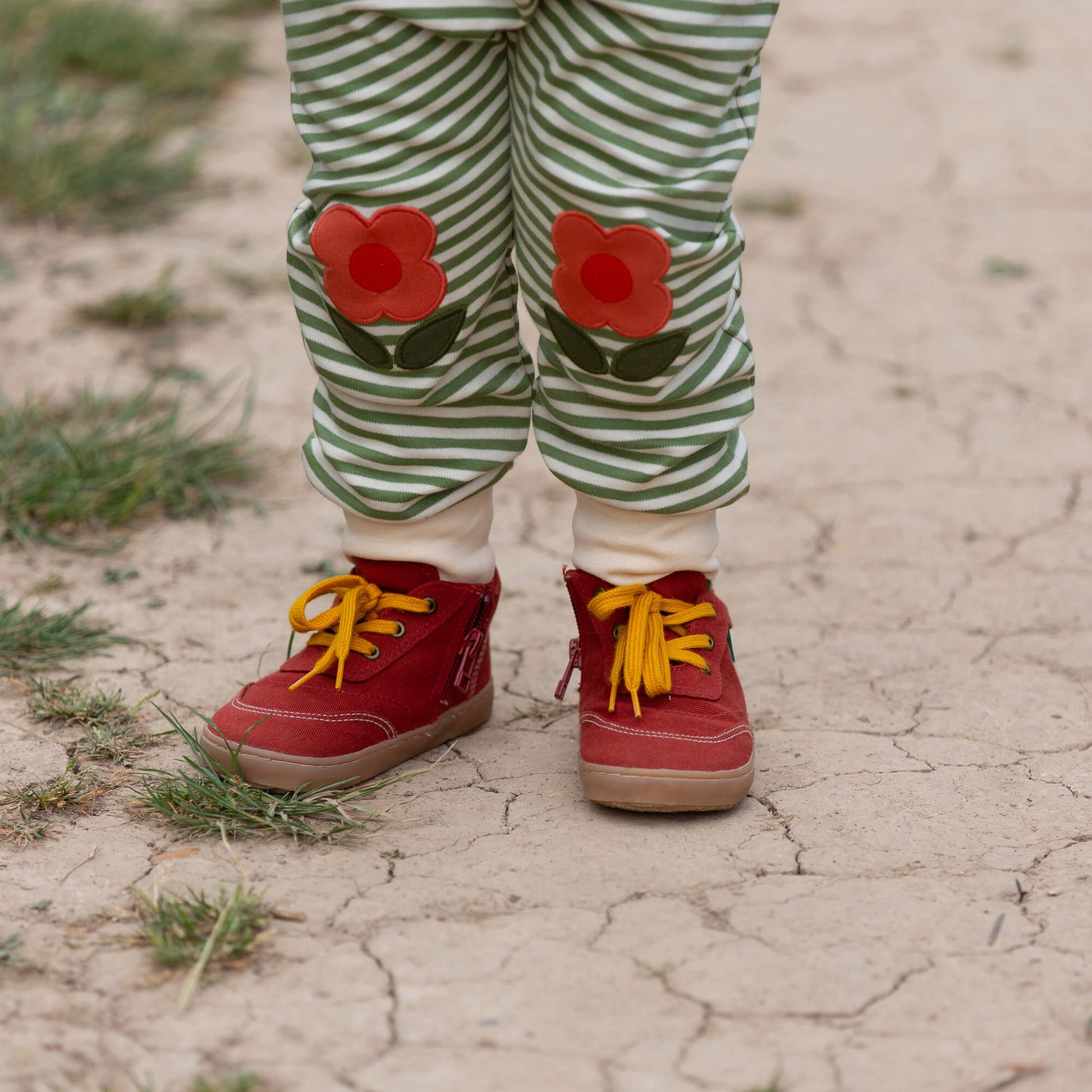 Tigerlily Flowers Knee Patch Striped Joggers Green / 5-6y