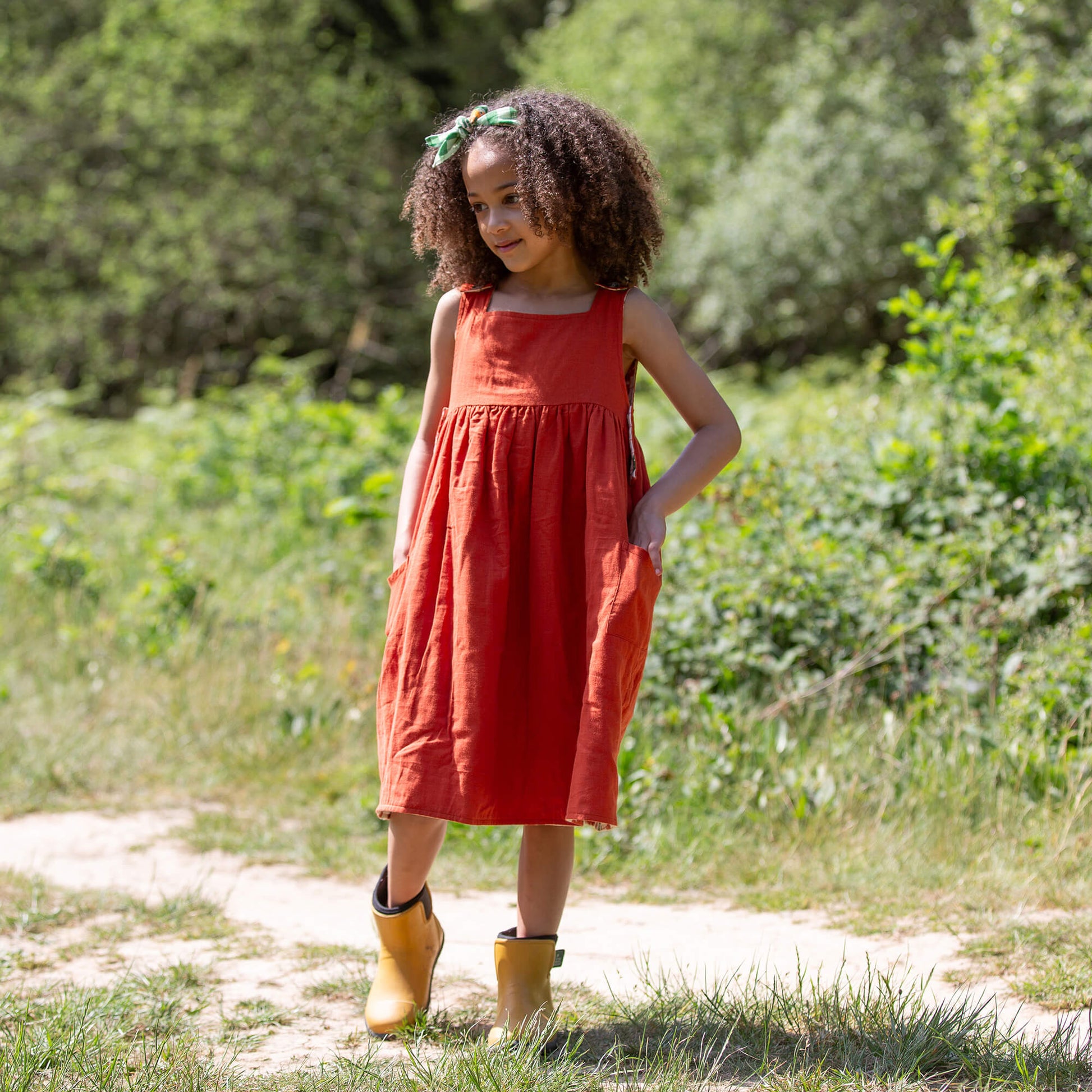 Cream Wild Poppies Reversible Pinny Dress Cream / 7-8y