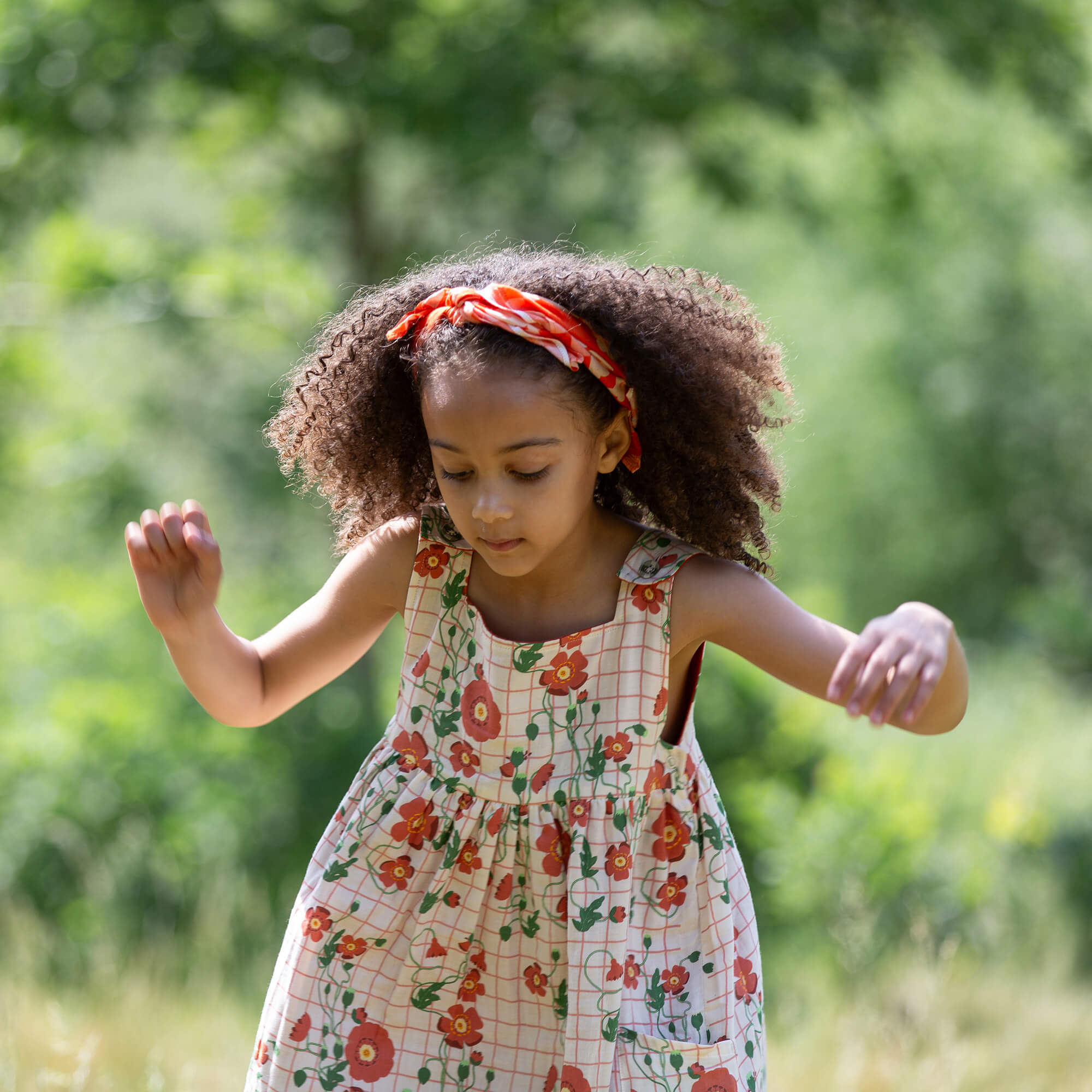 Cream Wild Poppies Reversible Pinny Dress Cream / 7-8y