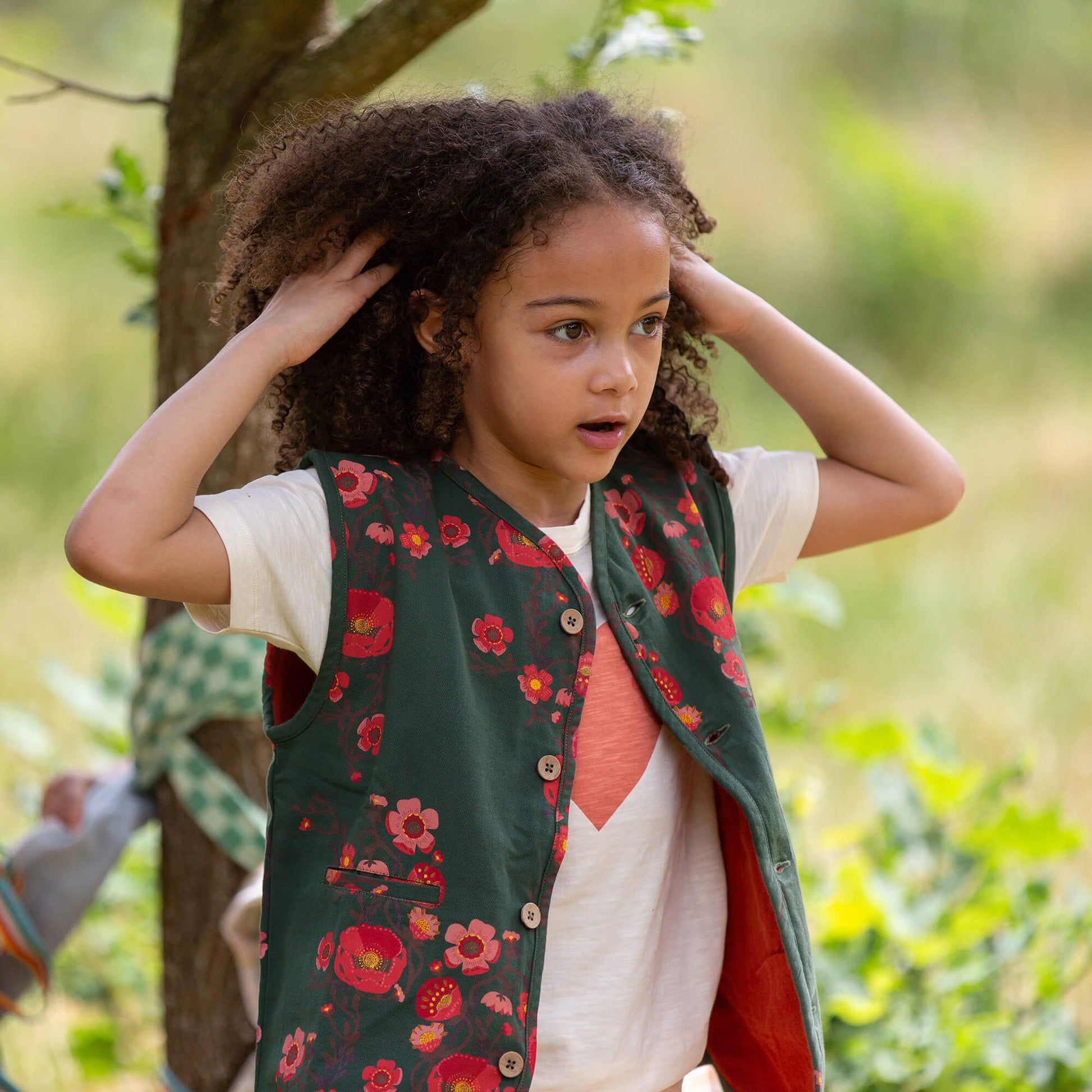 Olive Poppies Spring Gilet Green / 7-8y