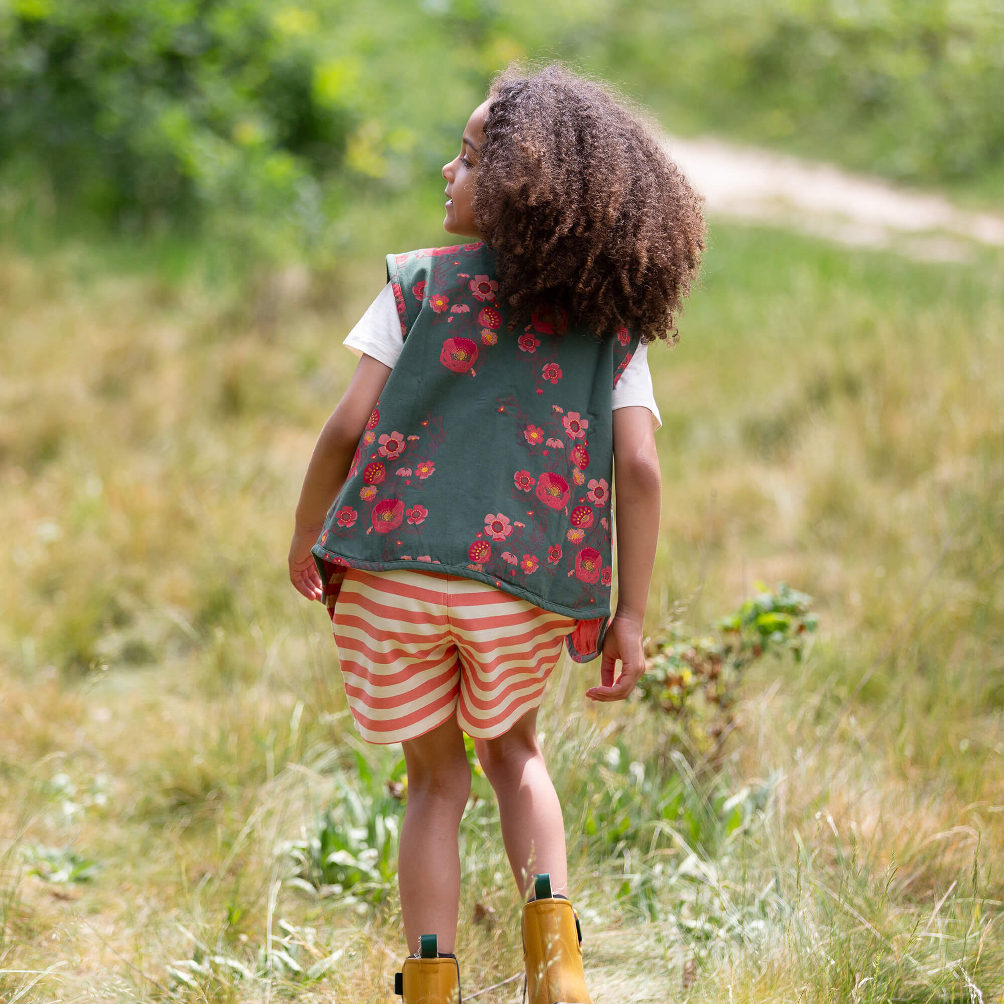 Olive Poppies Spring Gilet Green / 7-8y