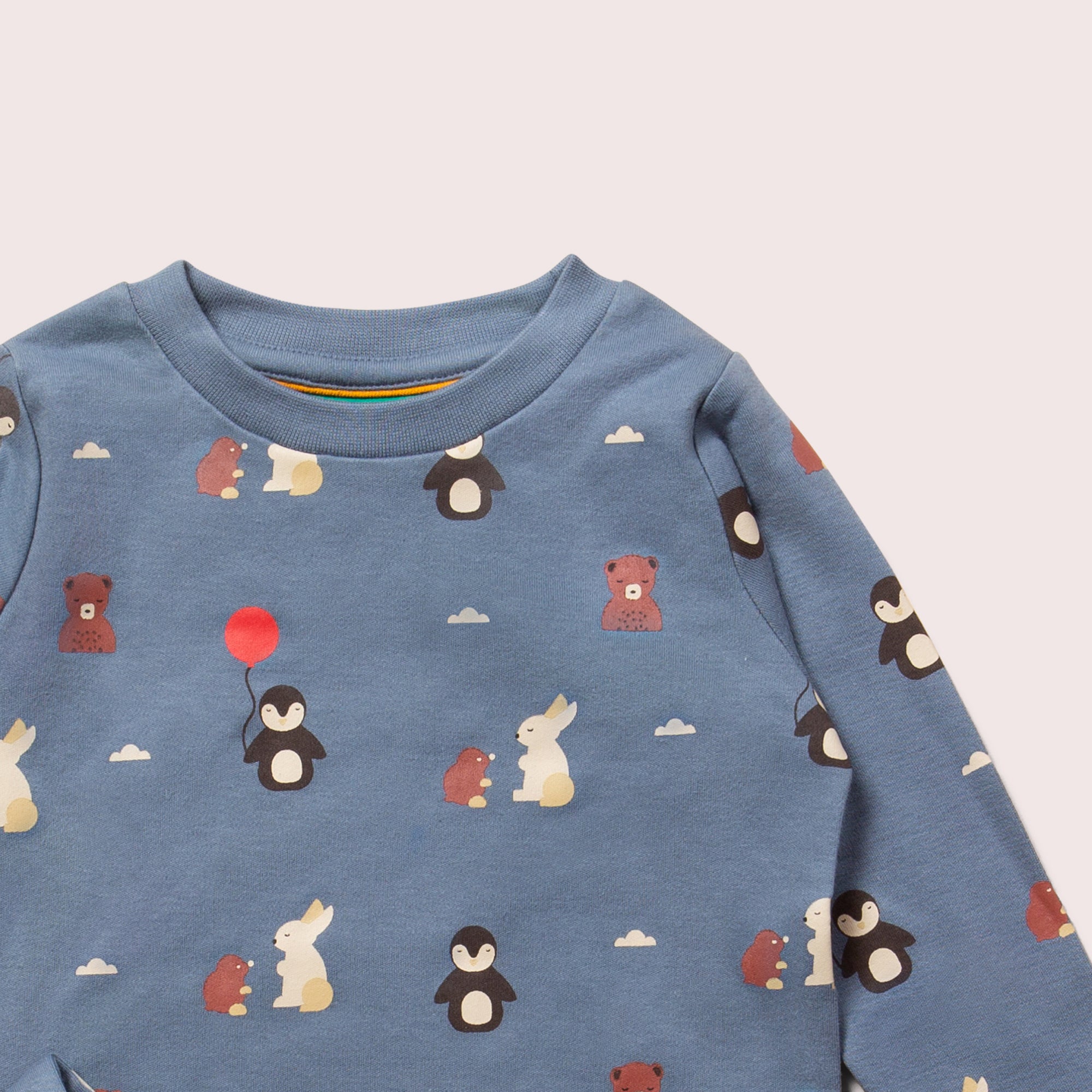 Arctic Friends Organic Pyjamas NOT AVAILABLE for USA/AUS/CAN